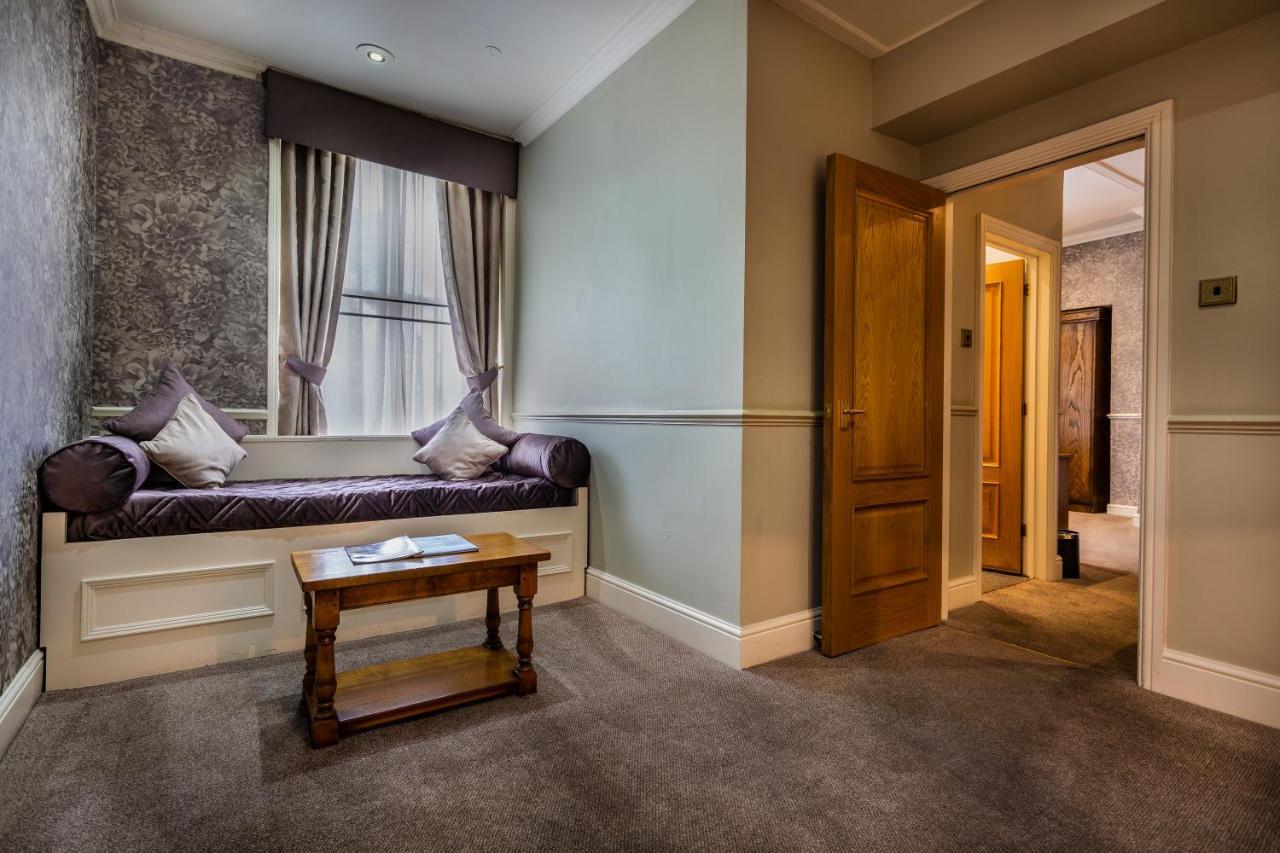 The Swan Hotel, Stafford, Staffordshire ภายนอก รูปภาพ
