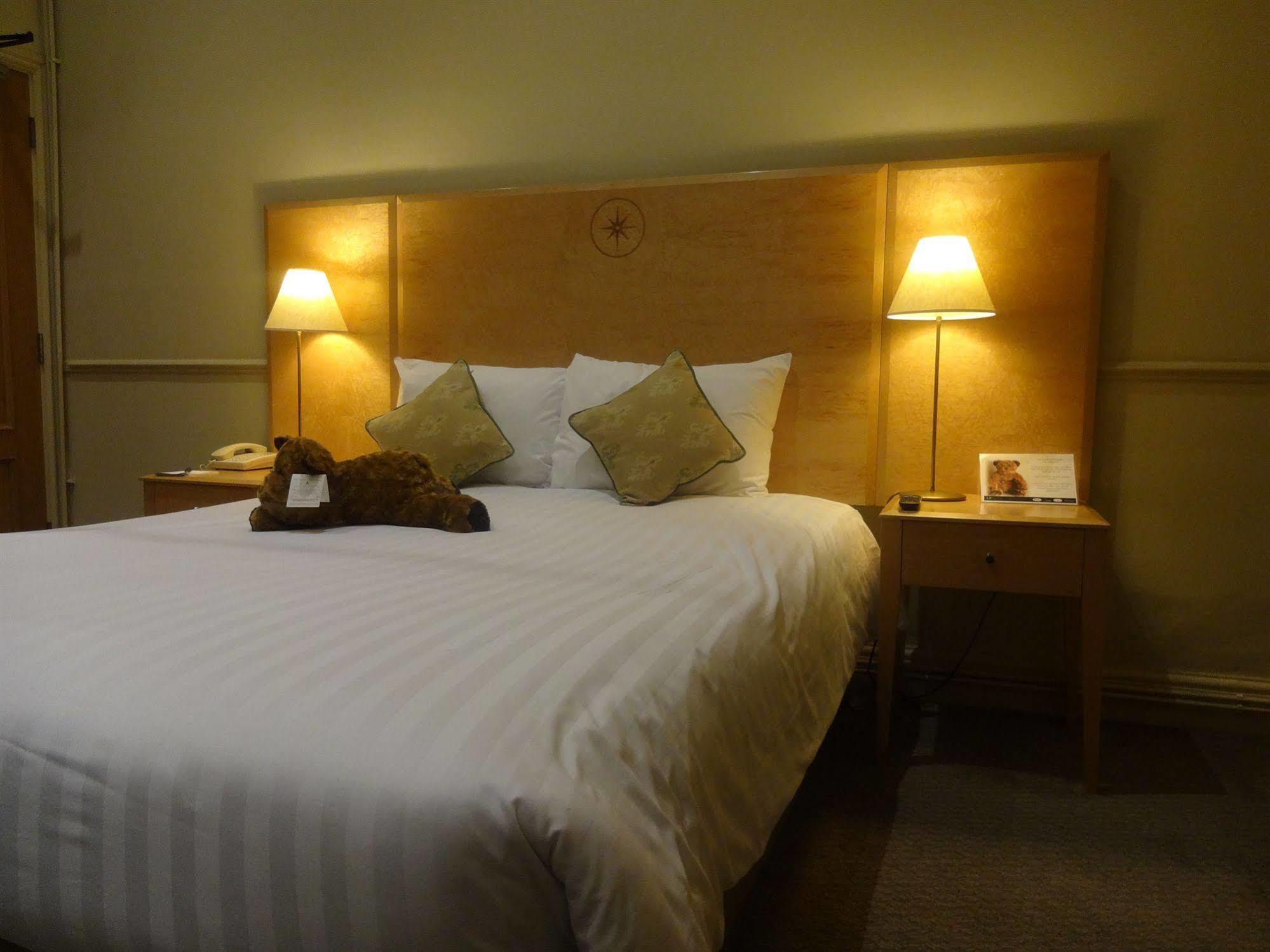 The Swan Hotel, Stafford, Staffordshire ภายนอก รูปภาพ